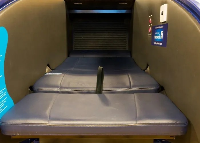 Капсульный отель Gosleep Lounge *